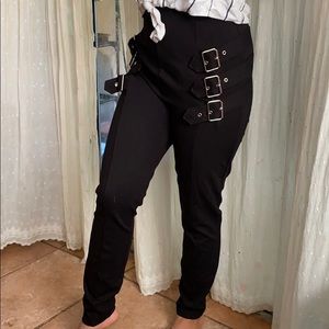 Black leggings with 3side strap buckles